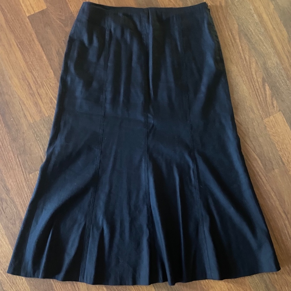 Ilusion Midi Linen Skirt